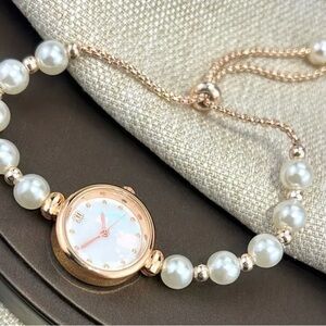 New Elegant Pearl and Rose Gold tone quartz Women's Watch